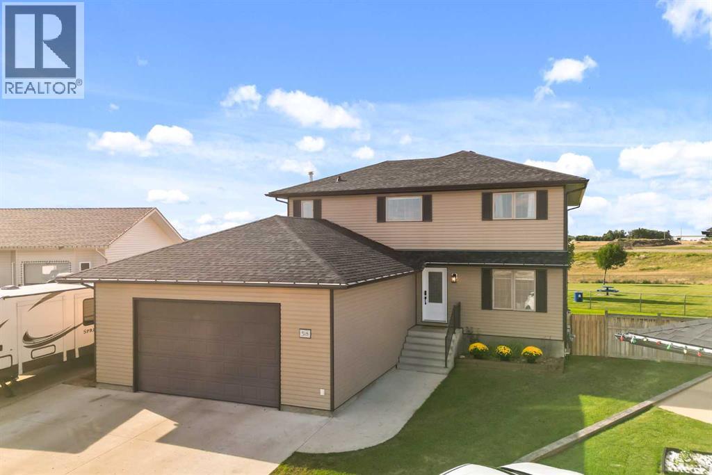 518 Jesmond Court SW, Redcliff, Alberta  T0J 2P2 - Photo 1 - A2336979