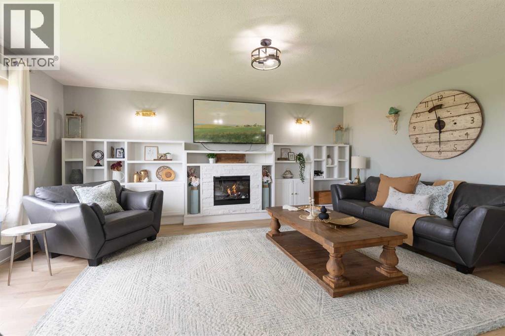 518 Jesmond Court SW, Redcliff, Alberta  T0J 2P2 - Photo 6 - A2336979