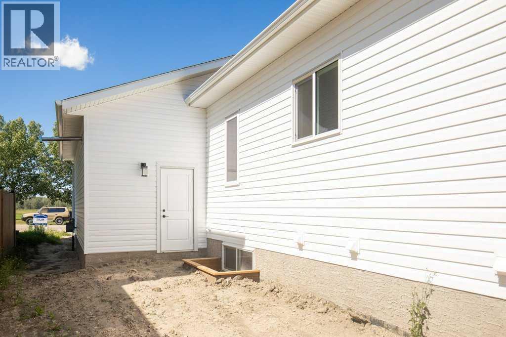 4975 60 Avenue, Innisfail, Alberta  T4G 0N6 - Photo 38 - A2339064