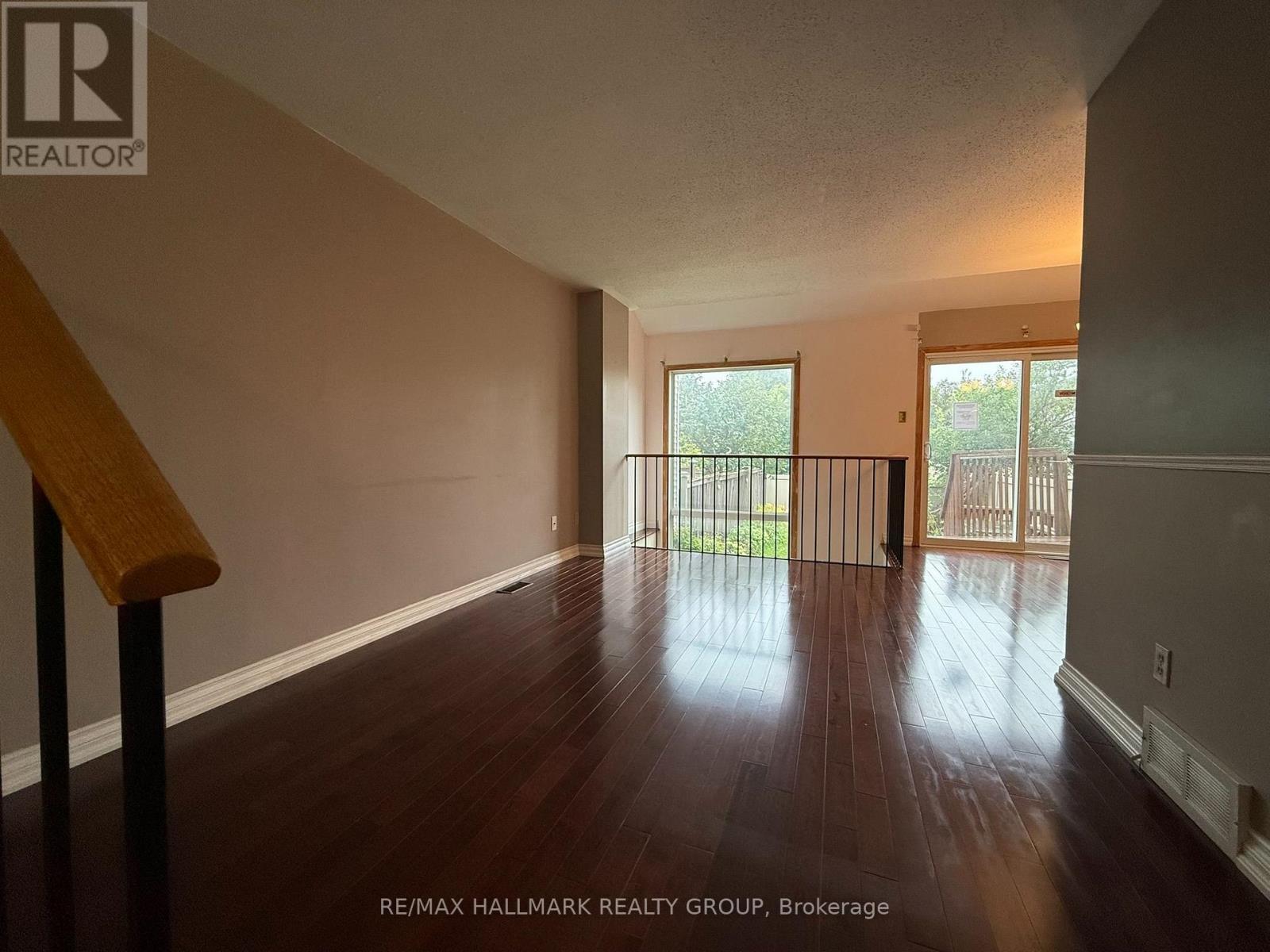 181 Tartan Drive, Ottawa, Ontario  K2J 3S2 - Photo 2 - X13700180