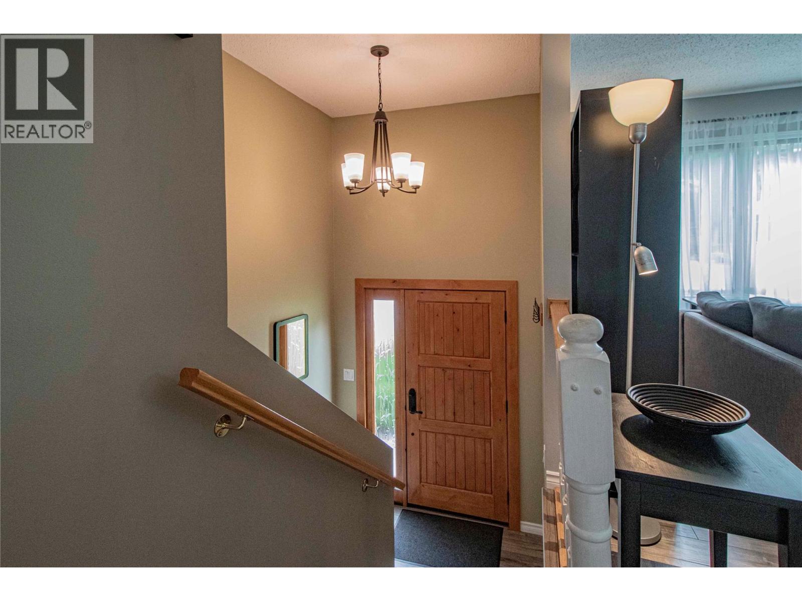 142 Cleland Drive, Penticton, British Columbia  V2A 7G9 - Photo 5 - 10388645
