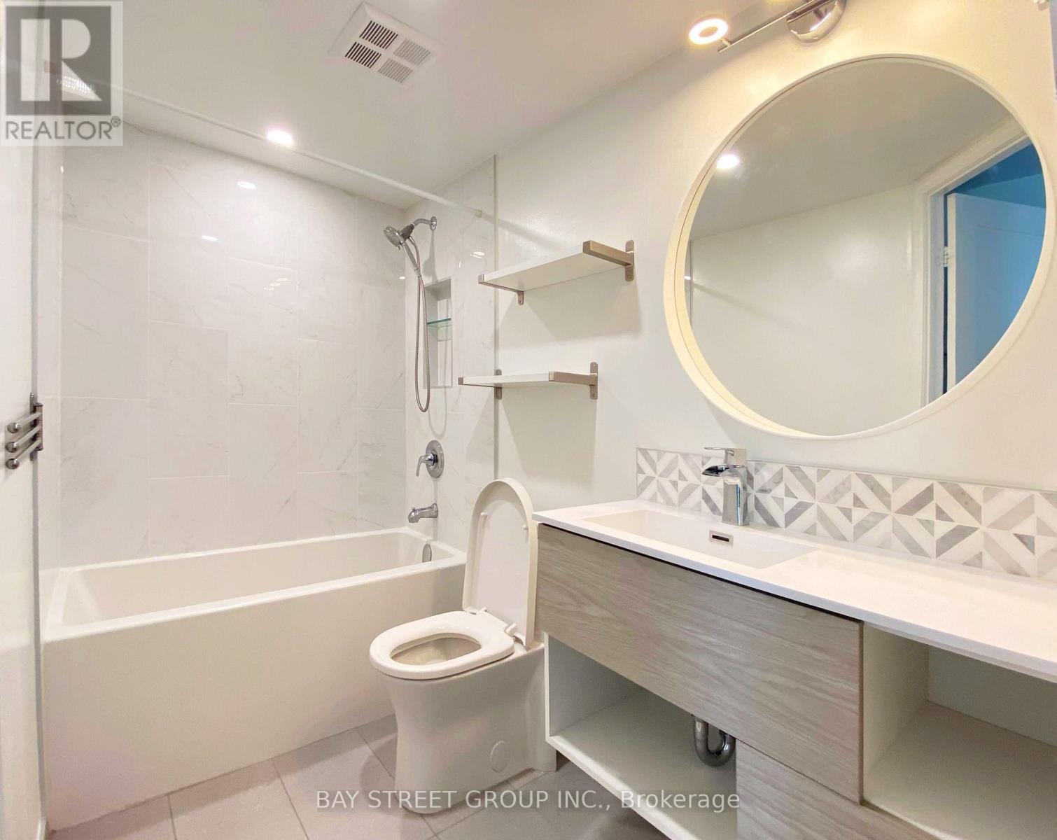 402 - 140 Bathurst Street, Toronto, Ontario  M5V 3N8 - Photo 8 - C13700158