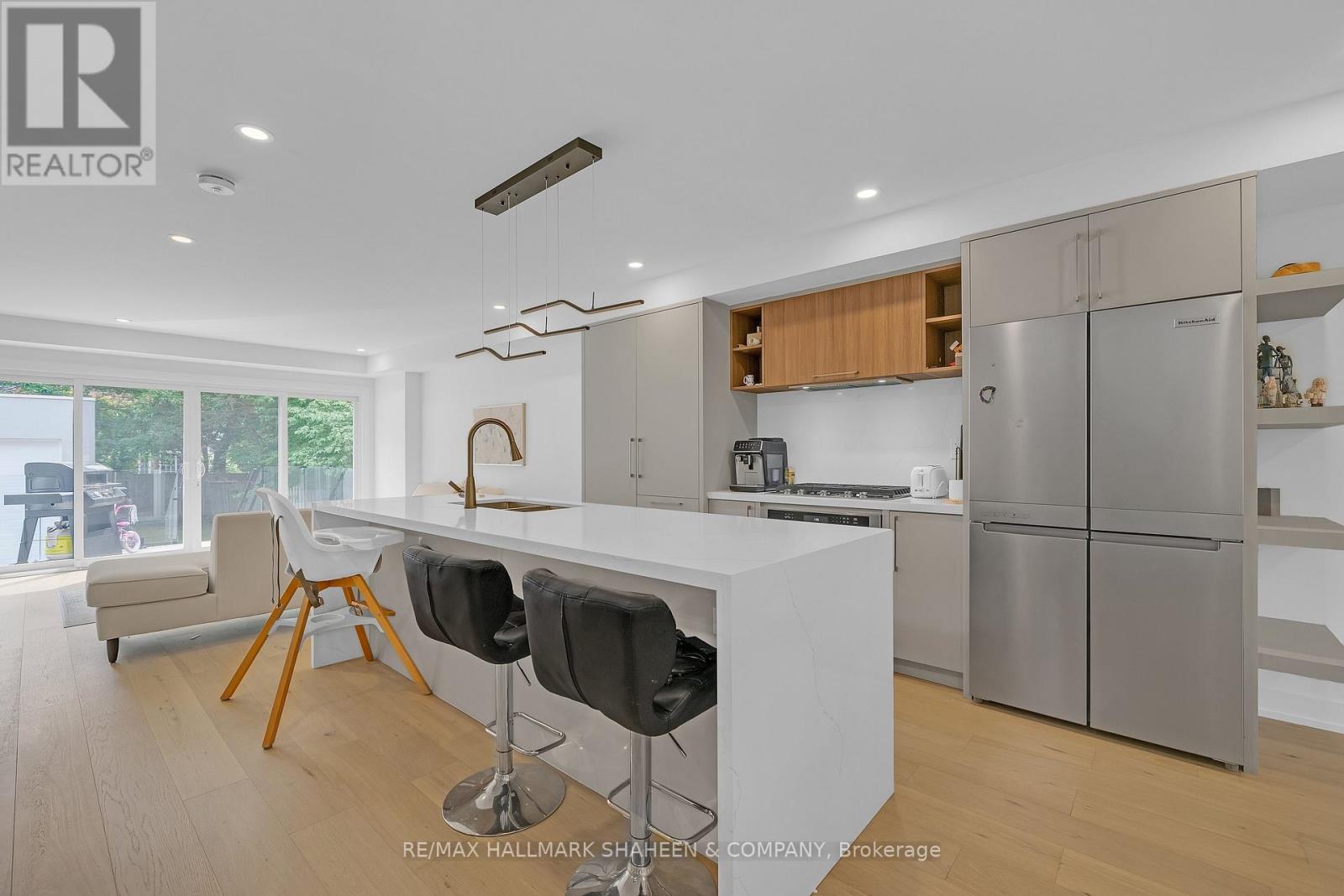207 Sutherland Drive, Toronto, Ontario  M4G 1J1 - Photo 10 - C13700220