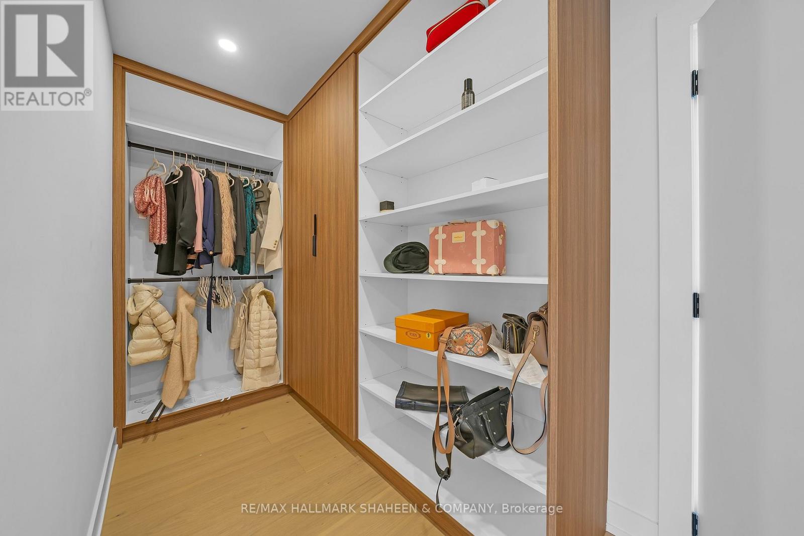 207 Sutherland Drive, Toronto, Ontario  M4G 1J1 - Photo 21 - C13700220