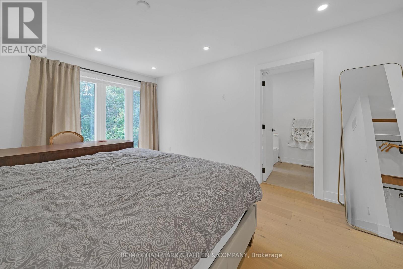 207 Sutherland Drive, Toronto, Ontario  M4G 1J1 - Photo 24 - C13700220