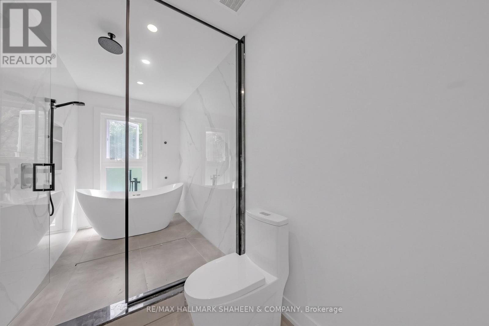 207 Sutherland Drive, Toronto, Ontario  M4G 1J1 - Photo 26 - C13700220