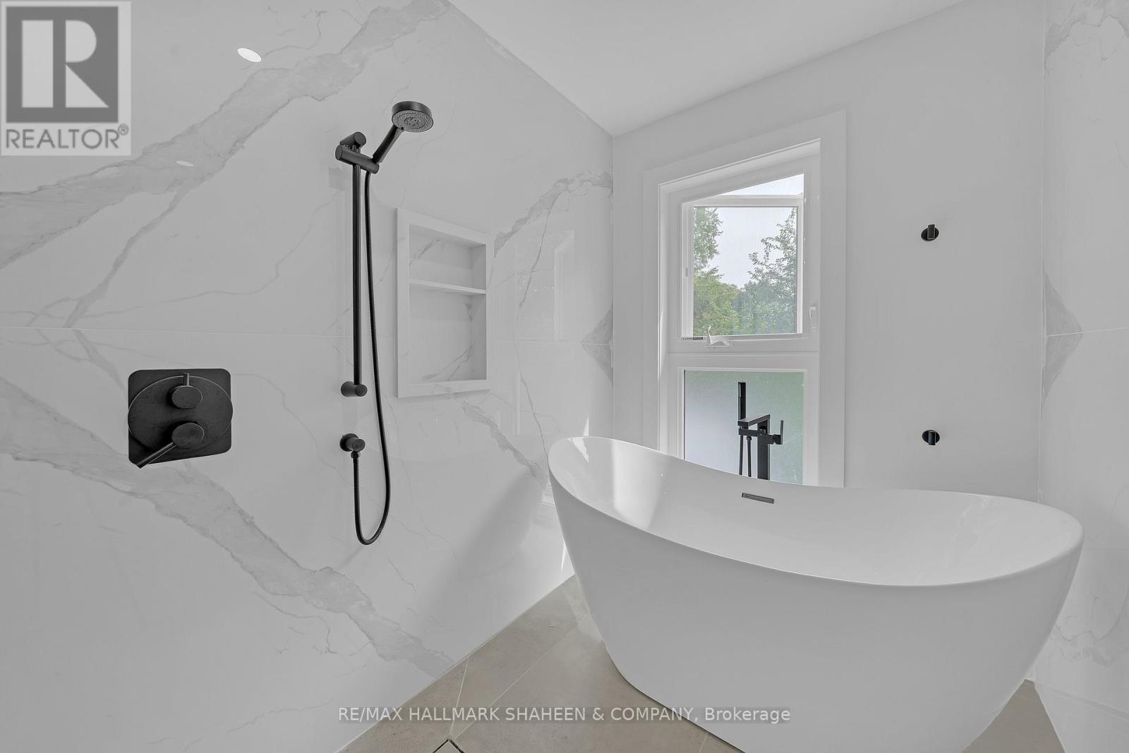 207 Sutherland Drive, Toronto, Ontario  M4G 1J1 - Photo 27 - C13700220