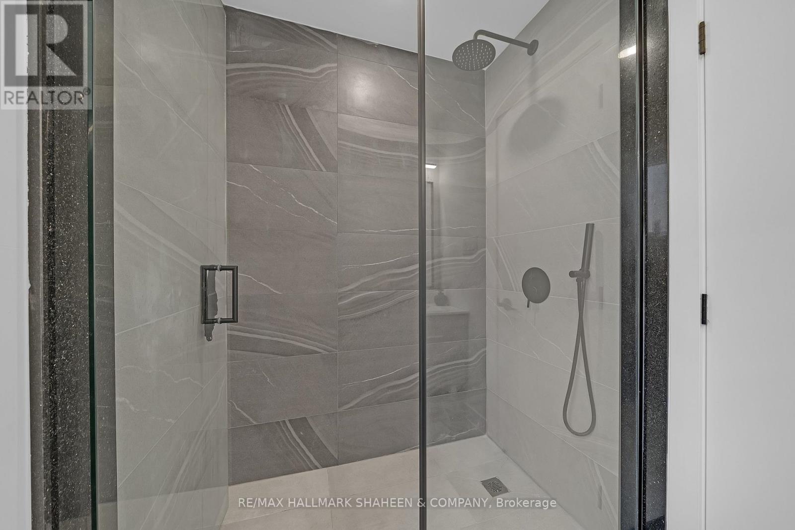 207 Sutherland Drive, Toronto, Ontario  M4G 1J1 - Photo 33 - C13700220