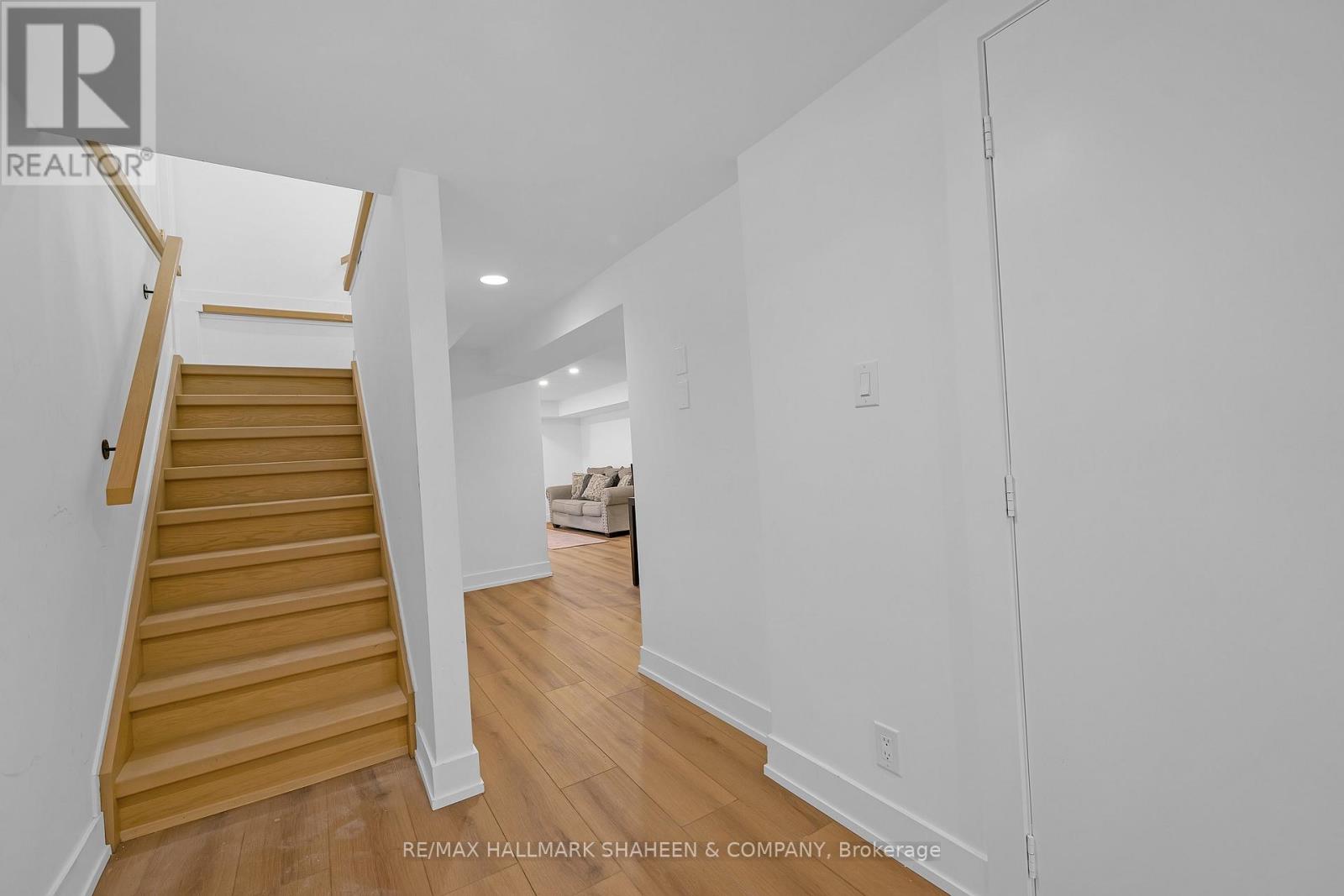 207 Sutherland Drive, Toronto, Ontario  M4G 1J1 - Photo 36 - C13700220
