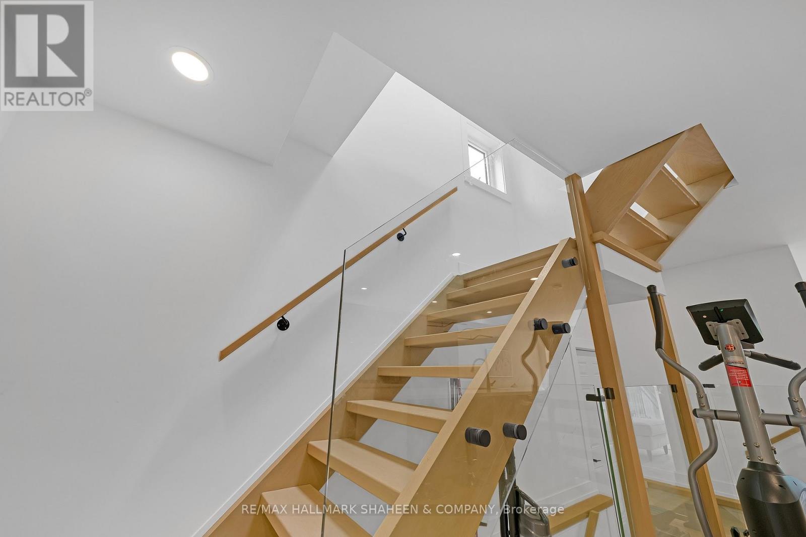 207 Sutherland Drive, Toronto, Ontario  M4G 1J1 - Photo 37 - C13700220