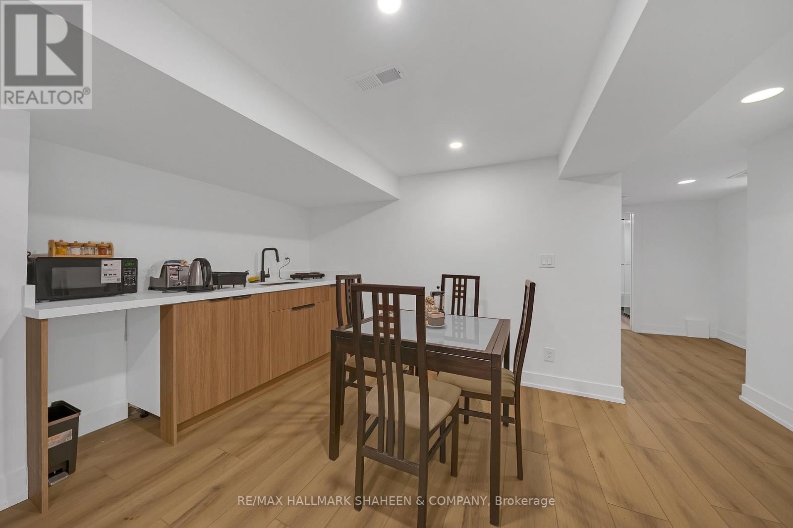 207 Sutherland Drive, Toronto, Ontario  M4G 1J1 - Photo 39 - C13700220