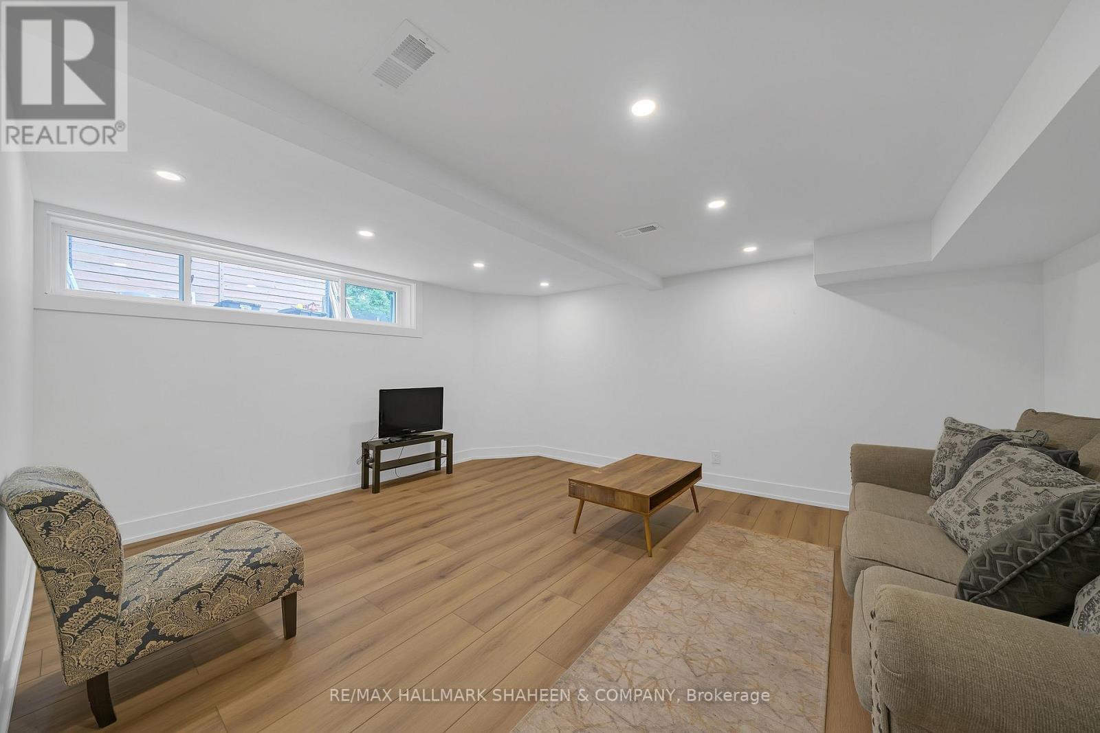 207 Sutherland Drive, Toronto, Ontario  M4G 1J1 - Photo 40 - C13700220