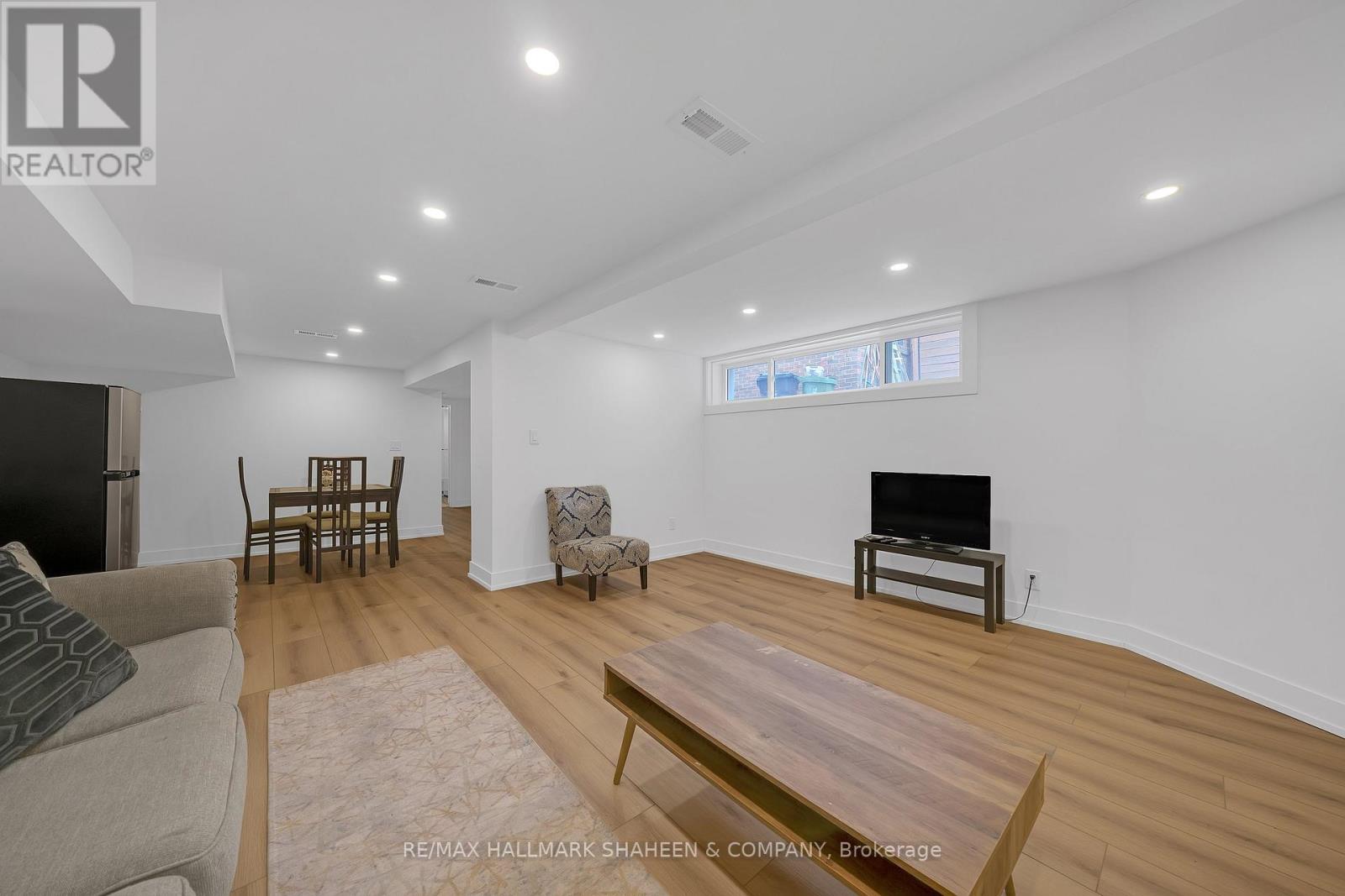 207 Sutherland Drive, Toronto, Ontario  M4G 1J1 - Photo 41 - C13700220