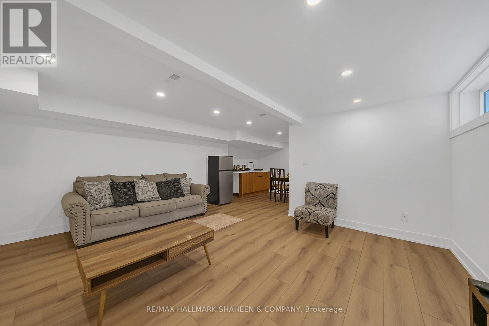 207 Sutherland Drive, Toronto, Ontario  M4G 1J1 - Photo 42 - C13700220