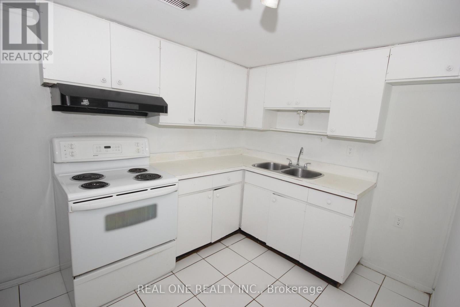 157 Shropshire Drive, Toronto, Ontario  M1P 1Z6 - Photo 21 - E13700188