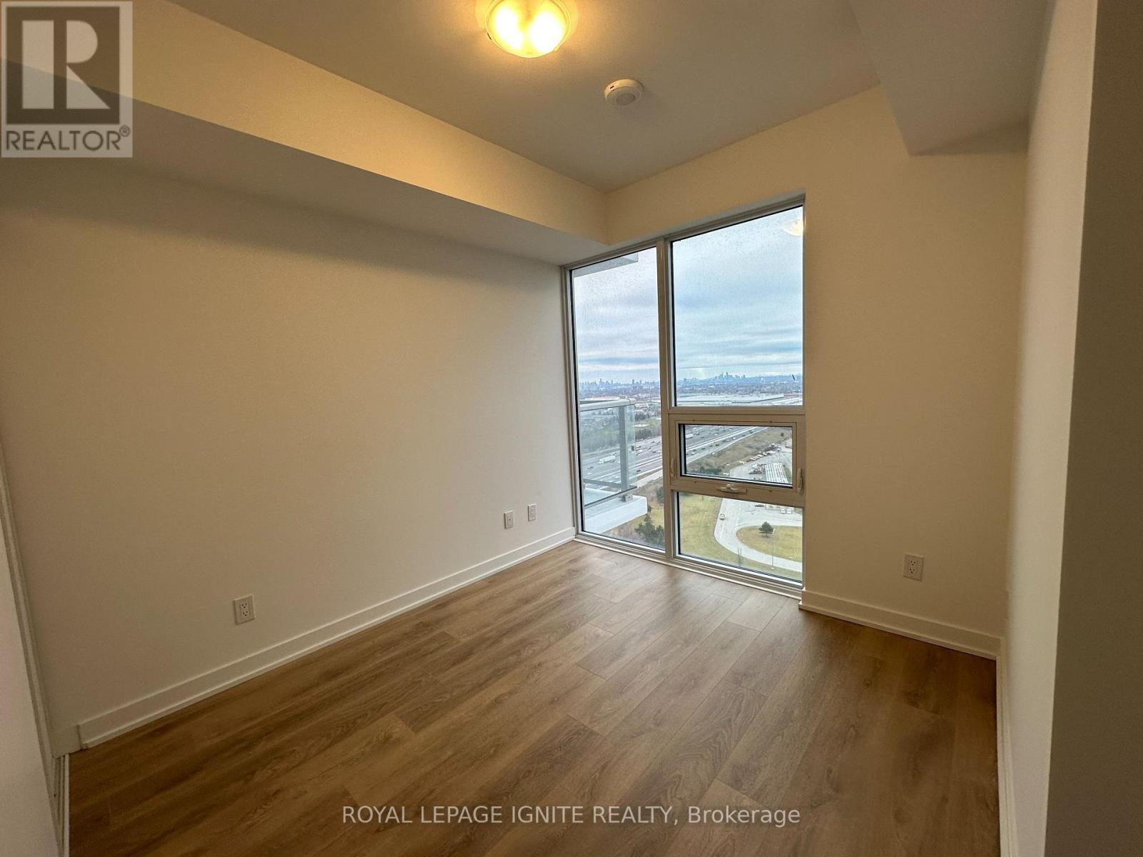 3002 - 2033 Kennedy Road, Toronto, Ontario  M1T 0B9 - Photo 11 - E13700238