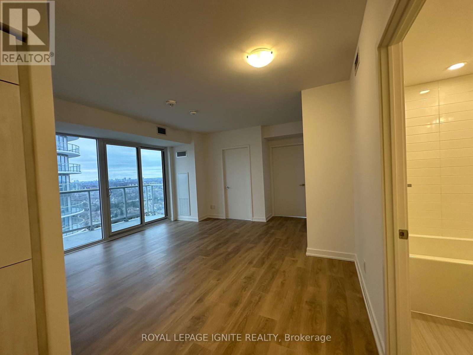 3002 - 2033 Kennedy Road, Toronto, Ontario  M1T 0B9 - Photo 5 - E13700238