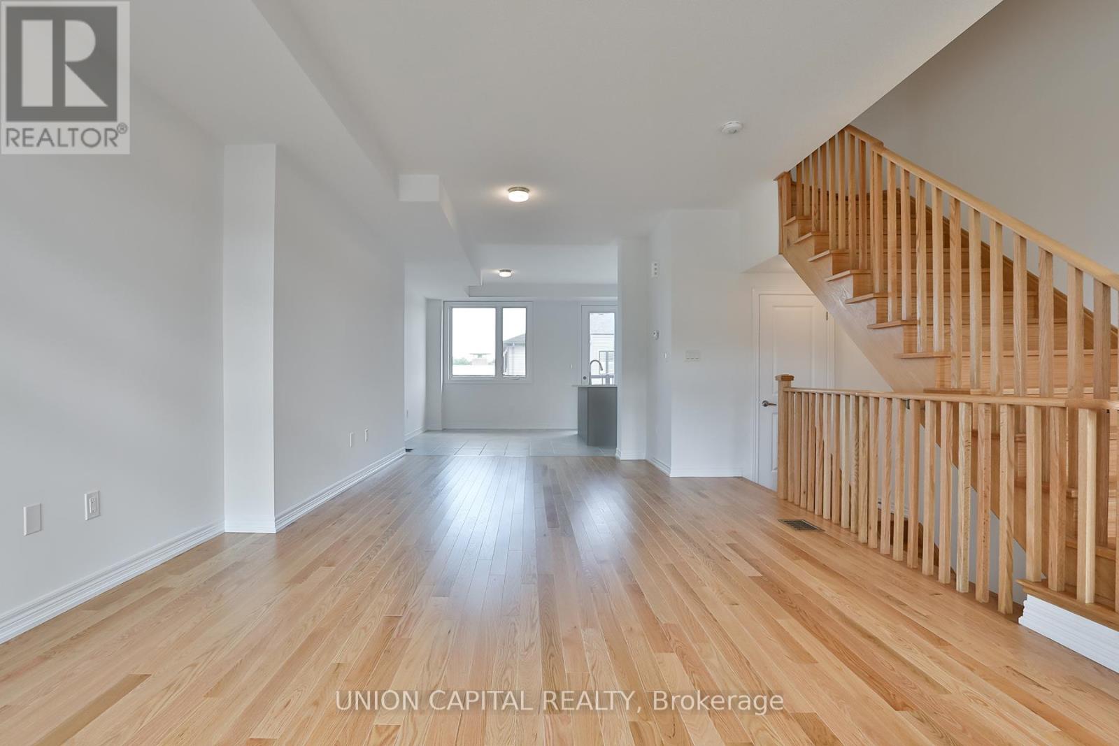 83 Sorbara Way, Whitby, Ontario  L1M 2L1 - Photo 33 - E13700260