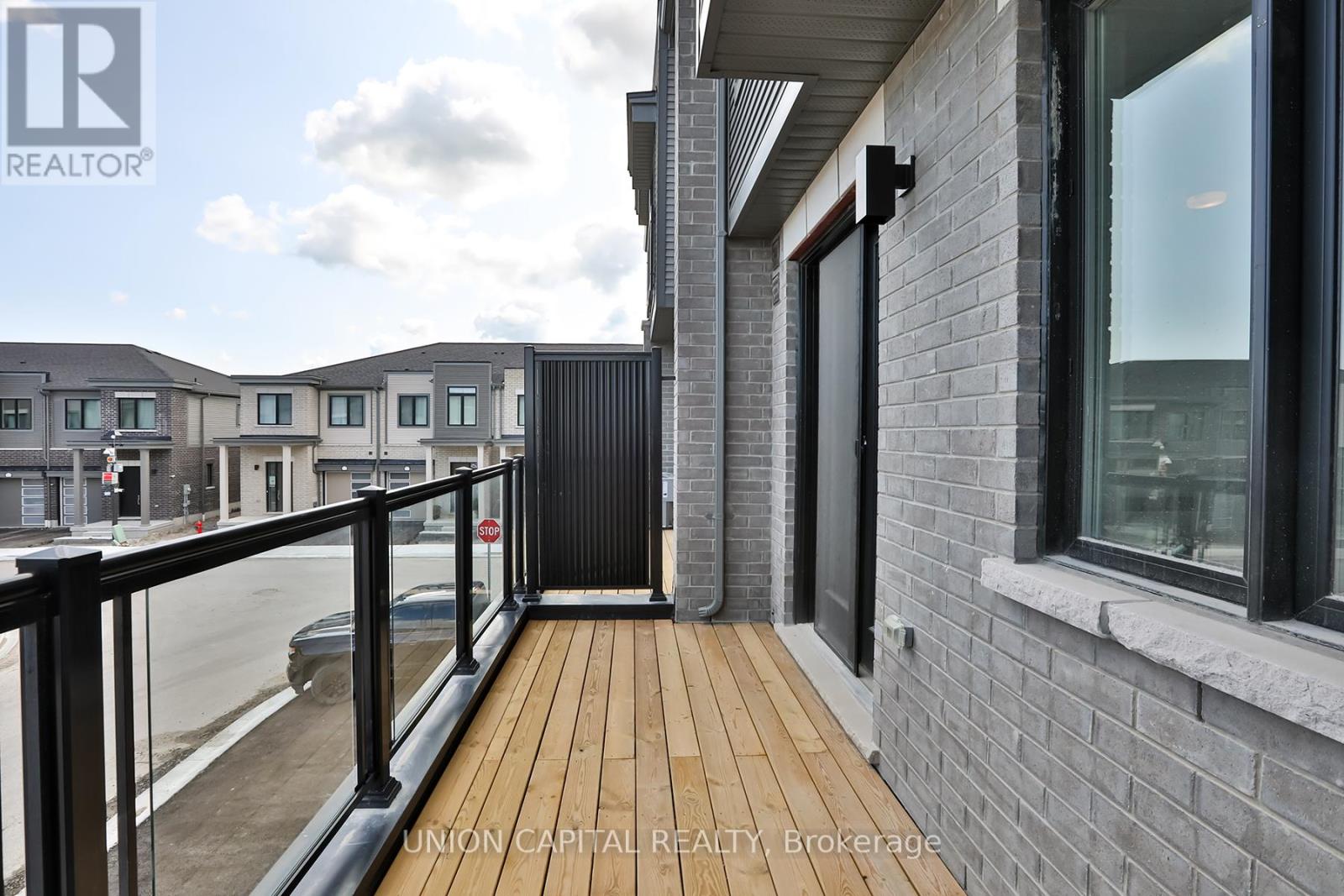 83 Sorbara Way, Whitby, Ontario  L1M 2L1 - Photo 42 - E13700260