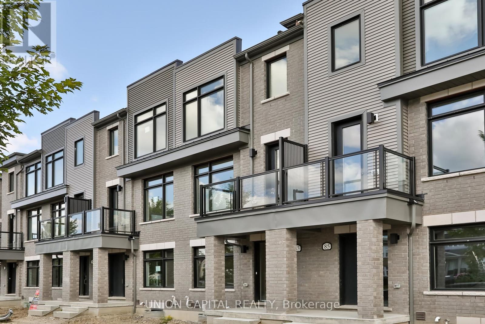 83 Sorbara Way, Whitby, Ontario  L1M 2L1 - Photo 46 - E13700260