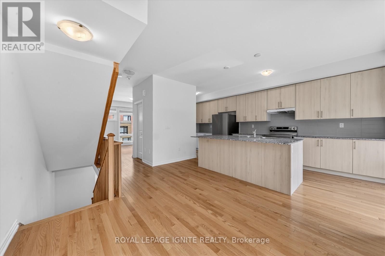 516 Danks Ridge Drive, Ajax, Ontario  L1S 0H4 - Photo 11 - E13700266