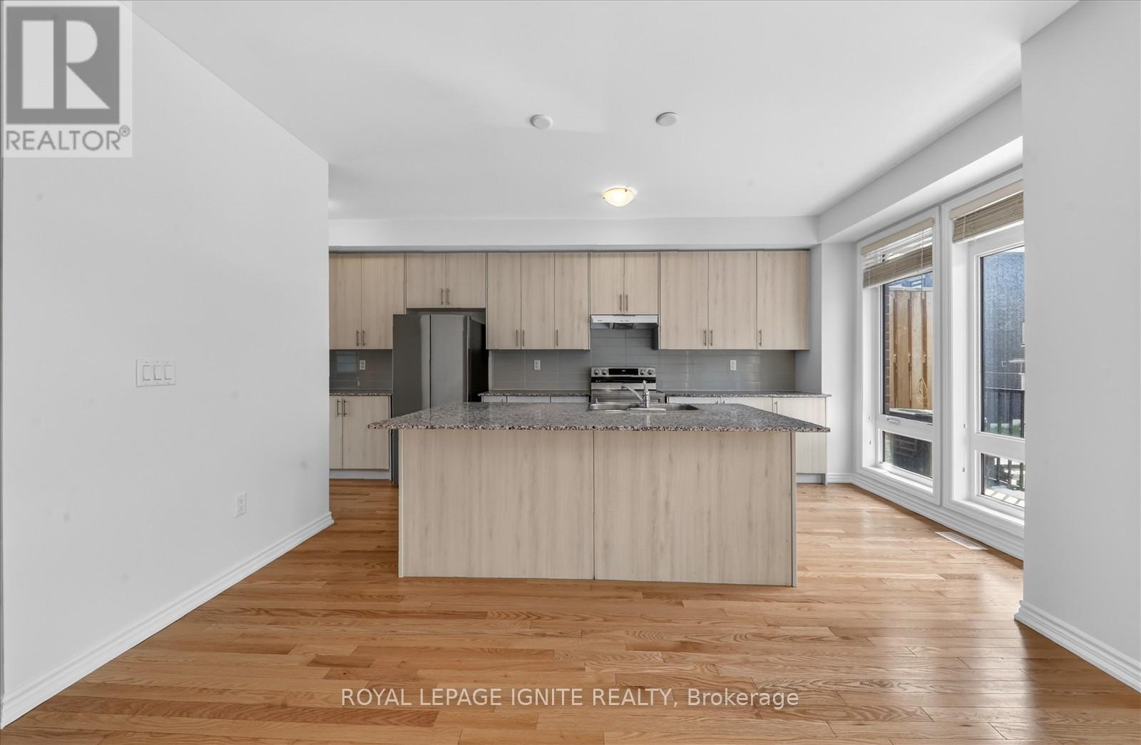 516 Danks Ridge Drive, Ajax, Ontario  L1S 0H4 - Photo 12 - E13700266
