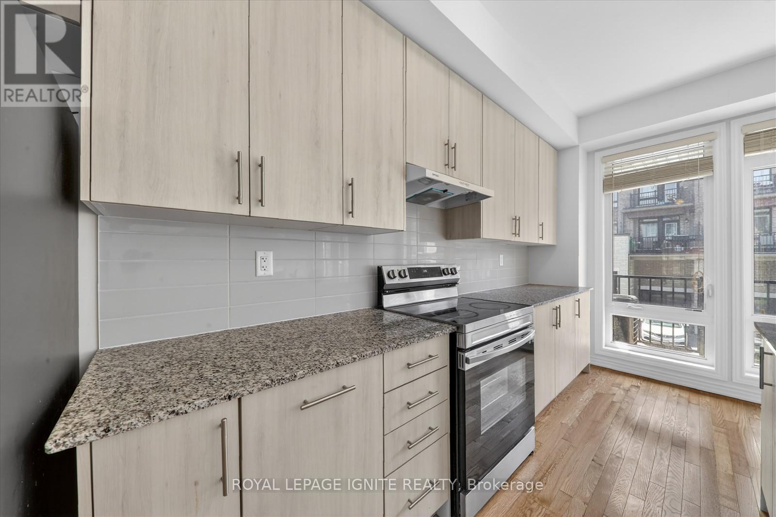 516 Danks Ridge Drive, Ajax, Ontario  L1S 0H4 - Photo 14 - E13700266
