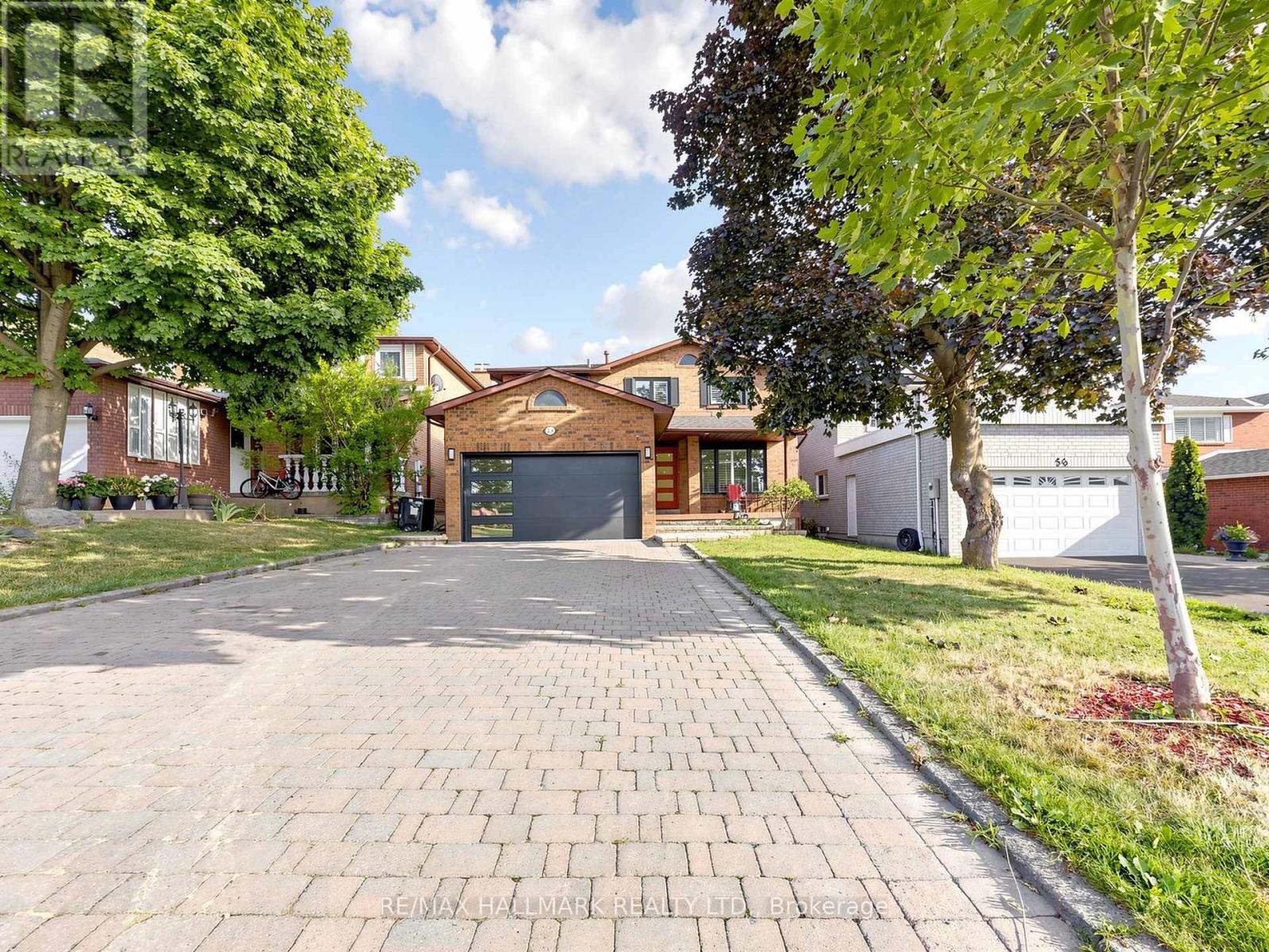 58 Marchwood Crescent, Richmond Hill (Harding), Ontario  L4C 8M4 - Photo 2 - N13700228