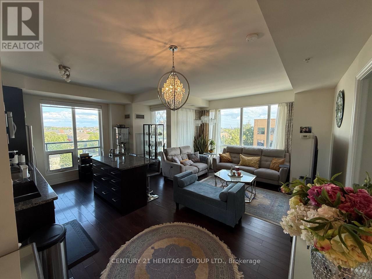 608A - 9088 YONGE STREET, Richmond Hill, Ontario