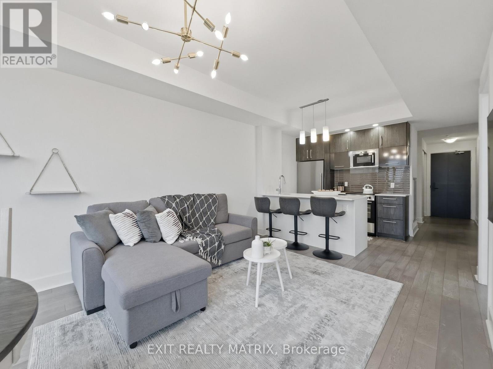 513 - 255 Bay Street, Ottawa, Ontario  K1R 0C5 - Photo 2 - X13698110