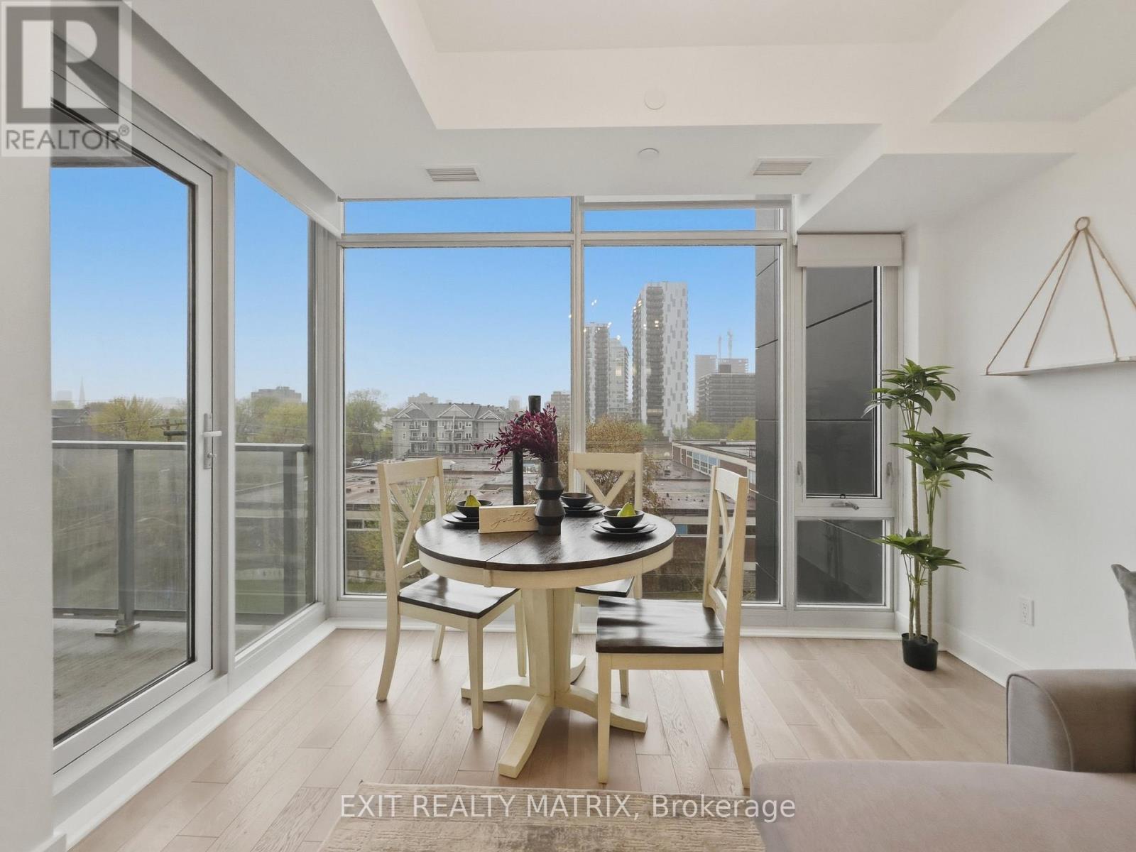 513 - 255 Bay Street, Ottawa, Ontario  K1R 0C5 - Photo 3 - X13698110