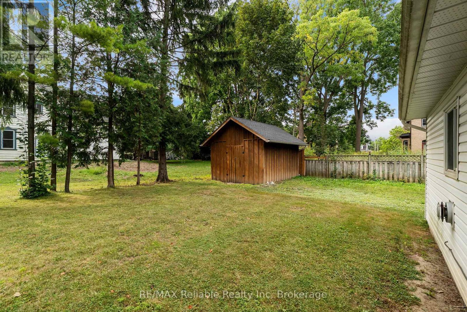 137 James Street, Huron East, Ontario  N0K 1W0 - Photo 30 - X13700262