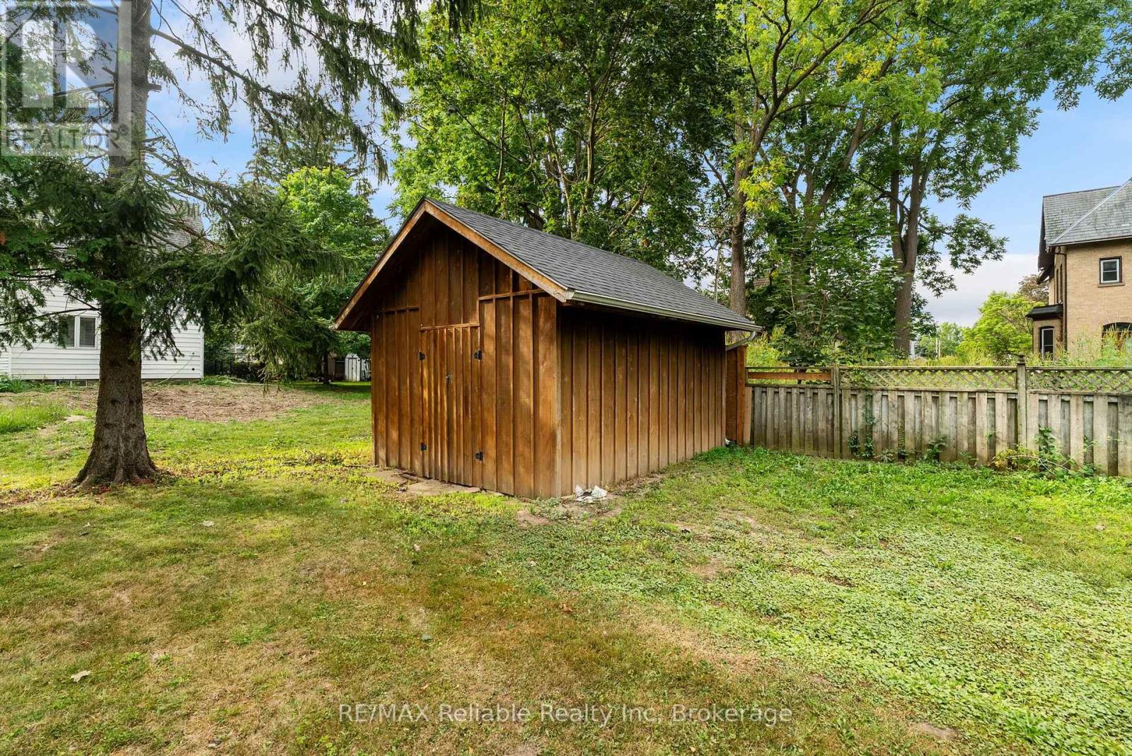 137 James Street, Huron East, Ontario  N0K 1W0 - Photo 32 - X13700262