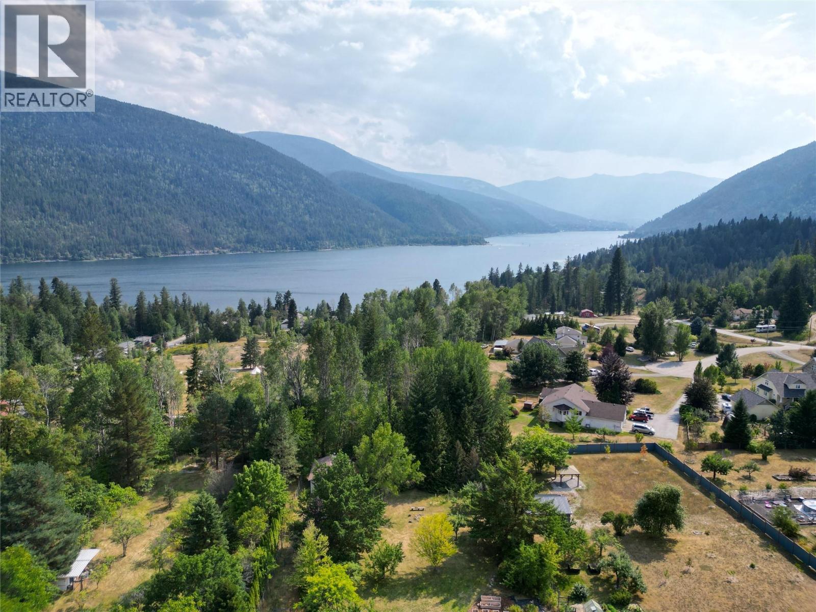 2774 Waite Road, Nelson, British Columbia  V1L 6K9 - Photo 4 - 10398108