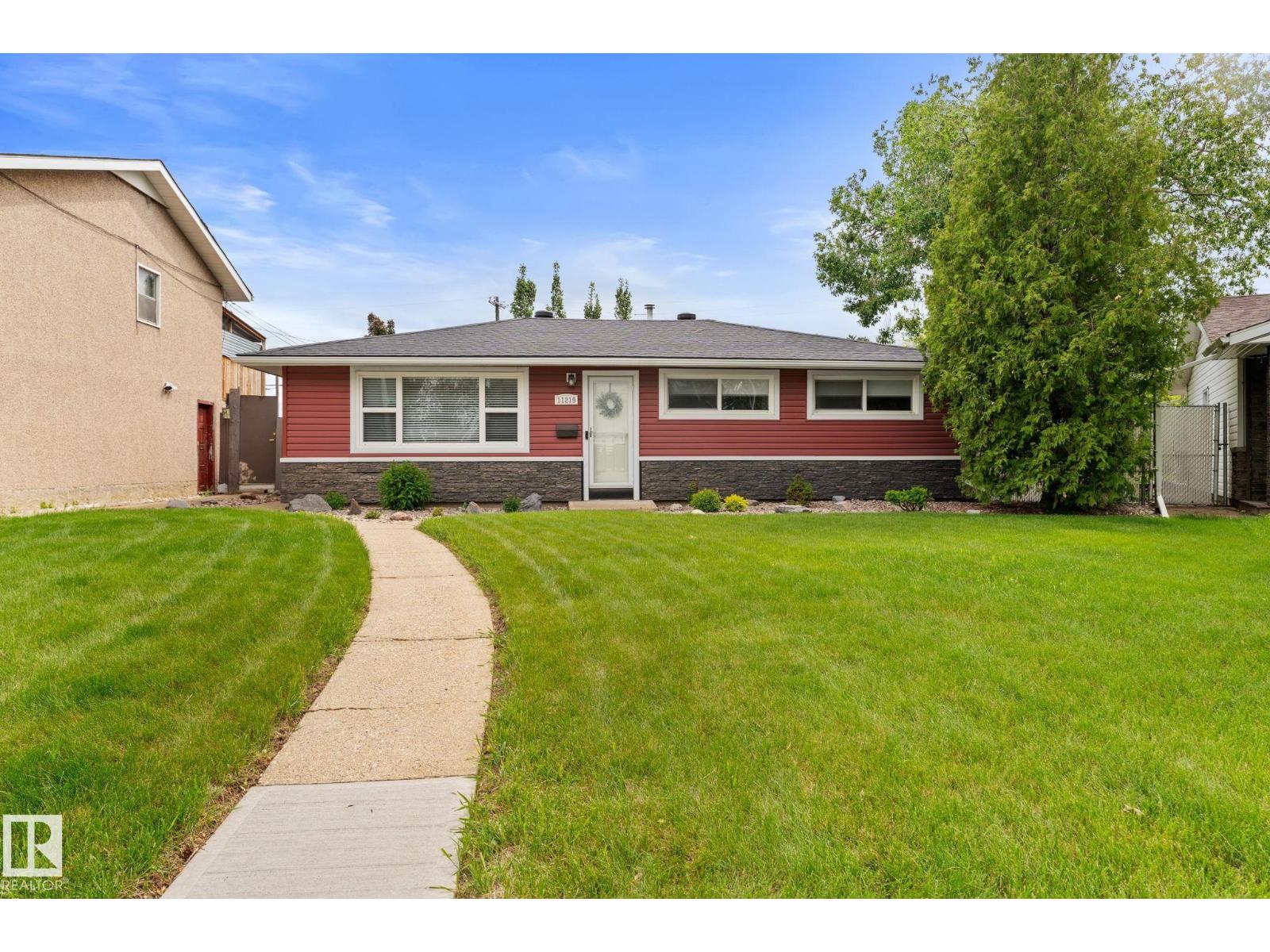 11219 134A AV NW, Edmonton, Alberta