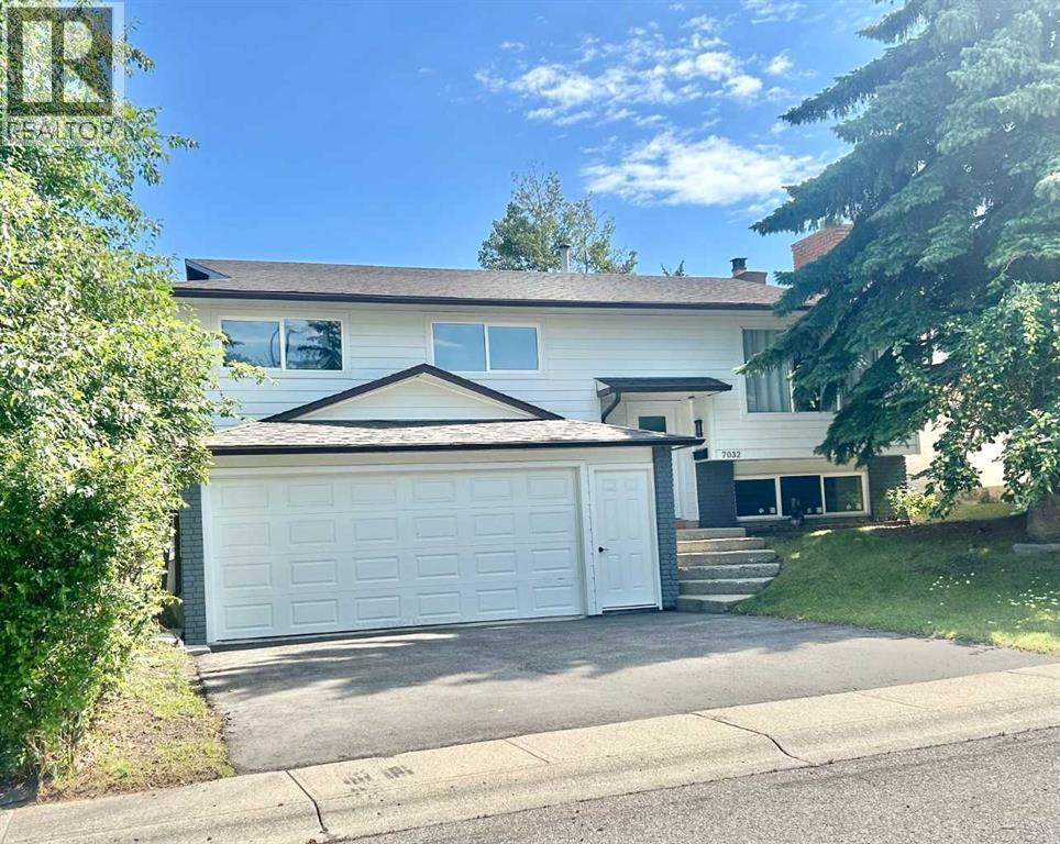 7032 78 Street NW, Calgary, Alberta  T3B 4H9 - Photo 1 - A2329842