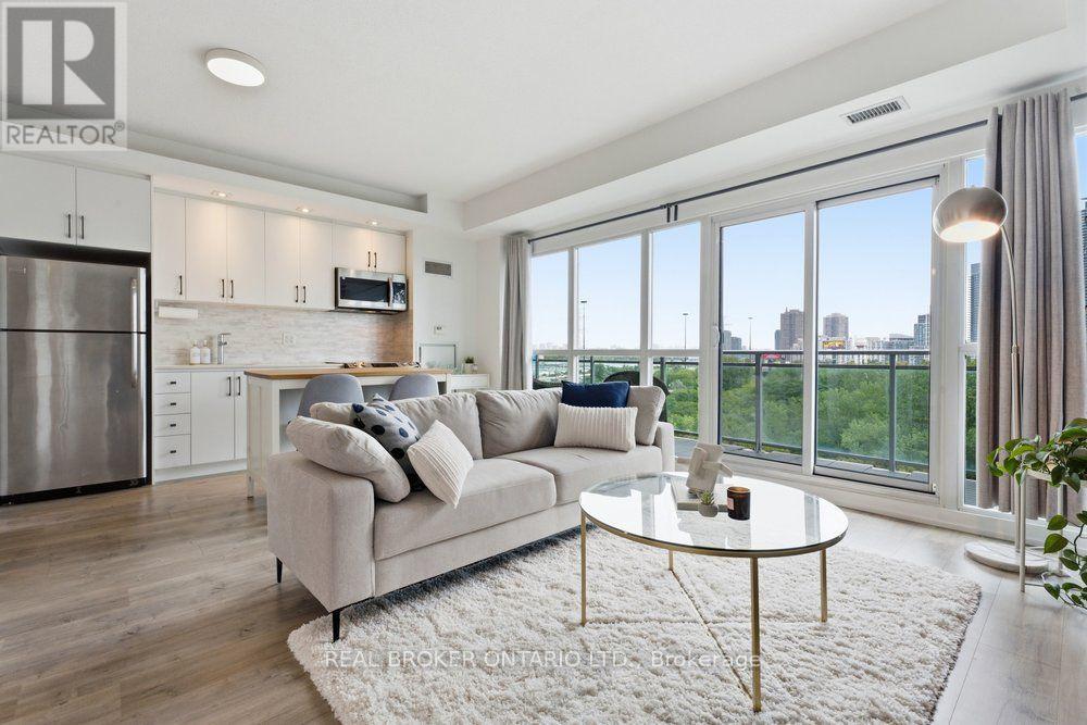 825 - 165 Legion Road N, Toronto, Ontario  M8Y 0B3 - Photo 6 - W13700160