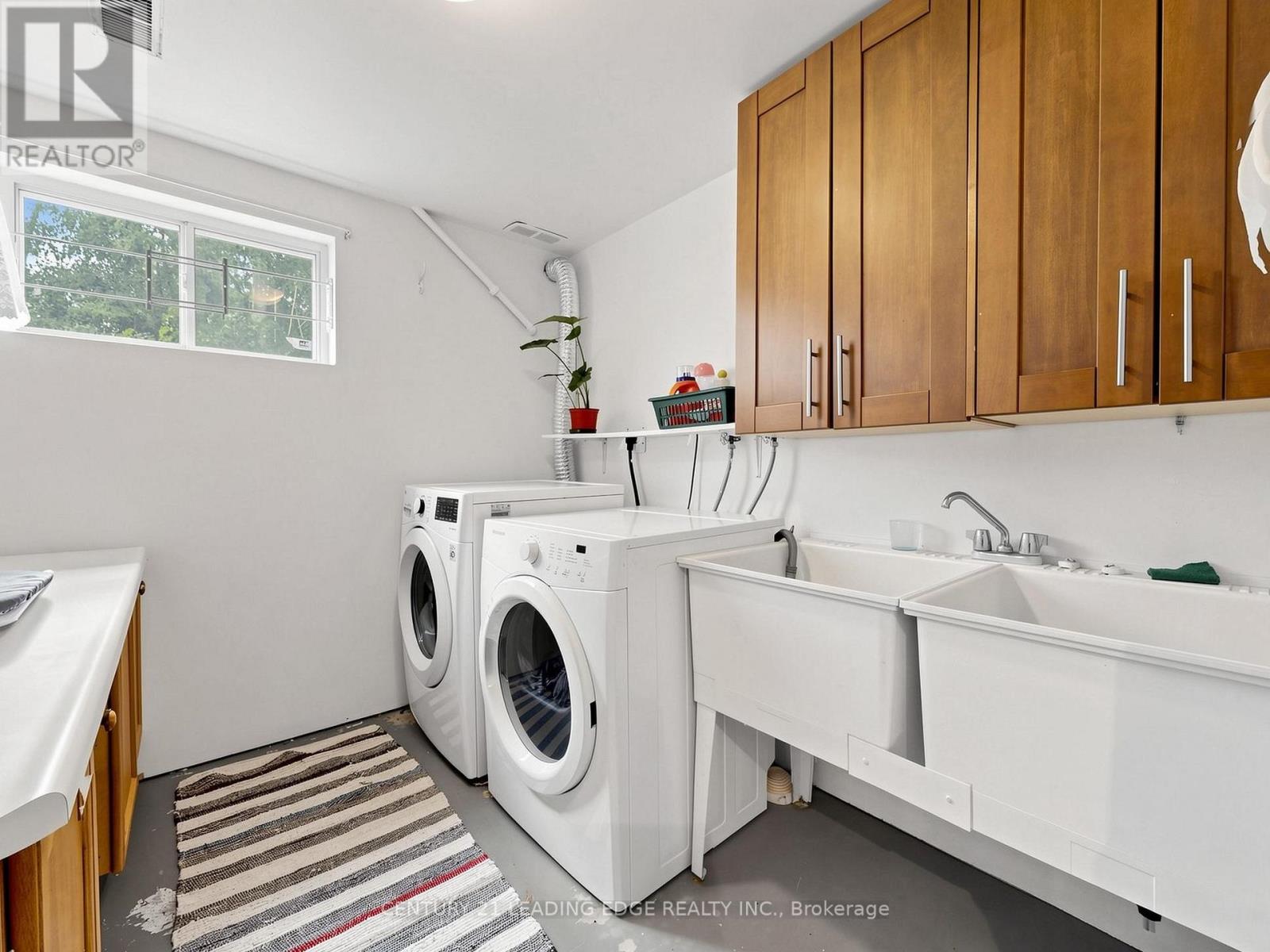 17 Tinton Crescent, Toronto, Ontario  M9V 2H9 - Photo 23 - W13700170