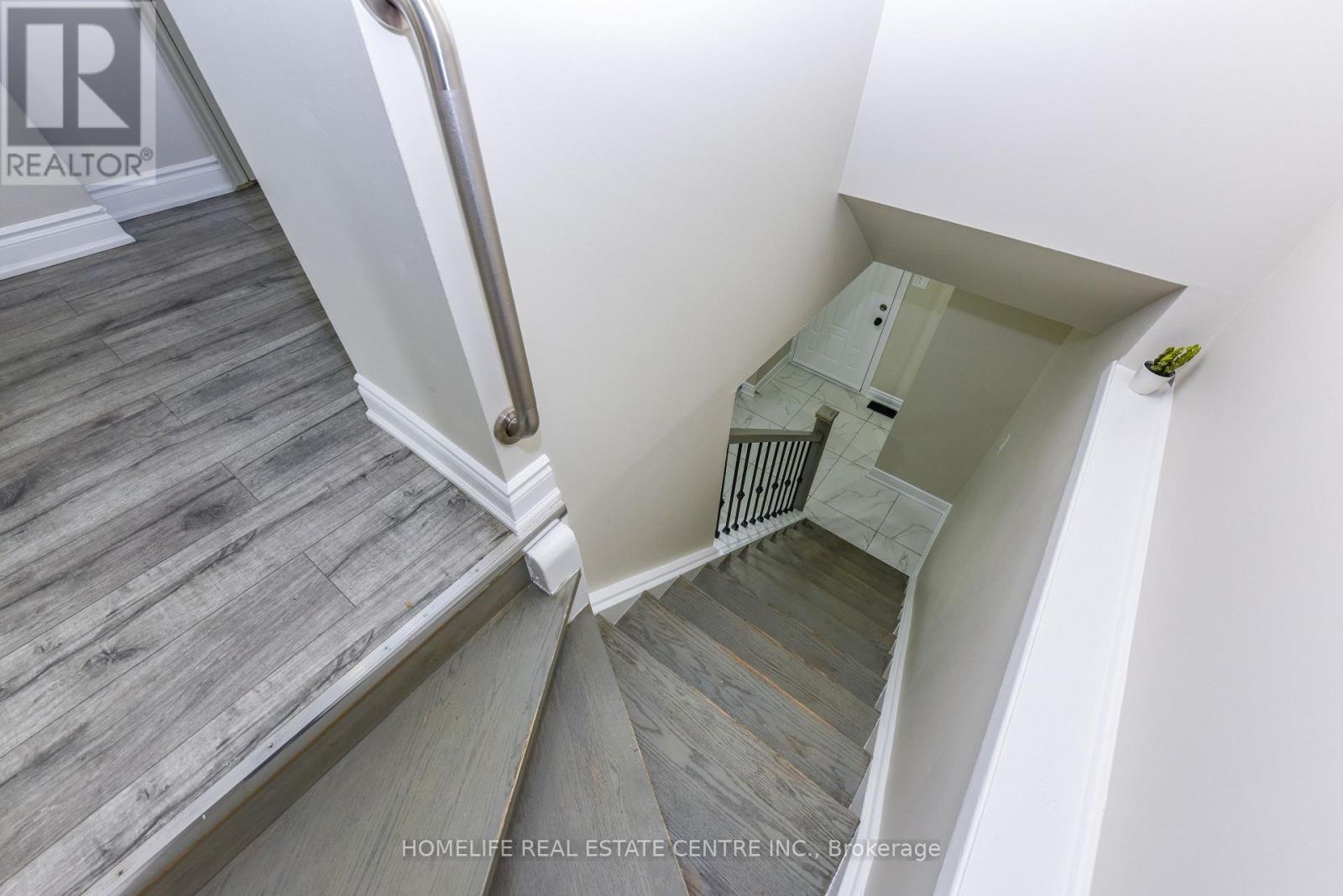 2 Hilda Court, Brampton, Ontario  L6S 2C1 - Photo 34 - W13700192