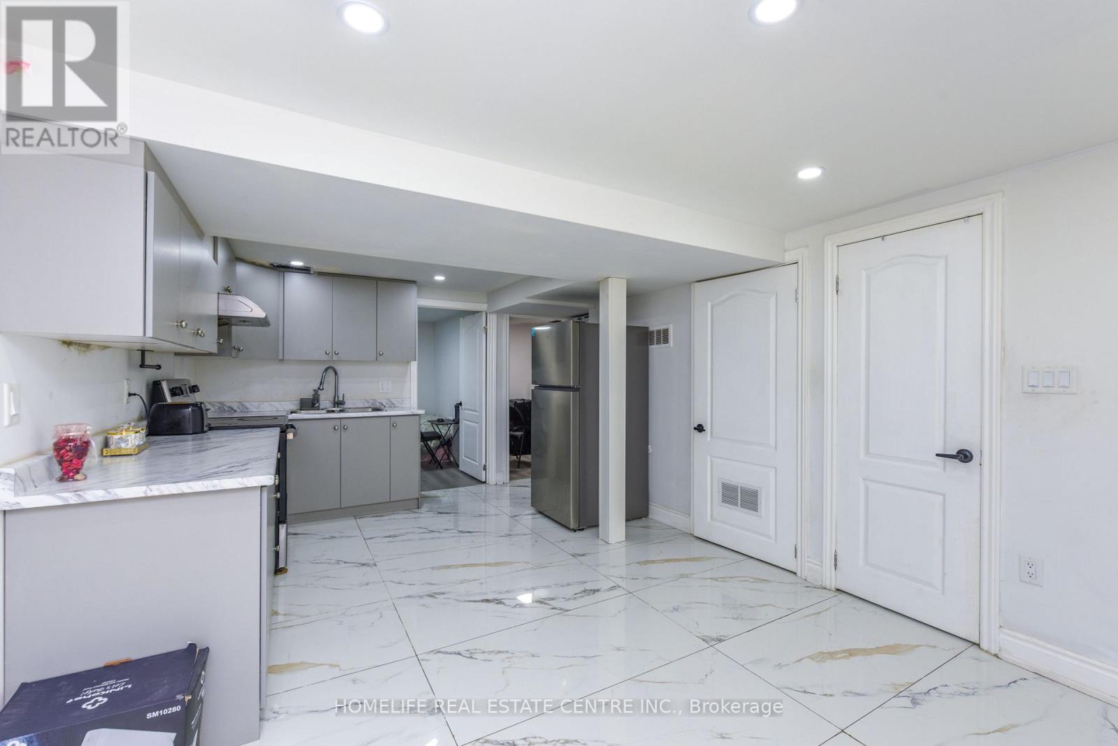 2 Hilda Court, Brampton, Ontario  L6S 2C1 - Photo 41 - W13700192