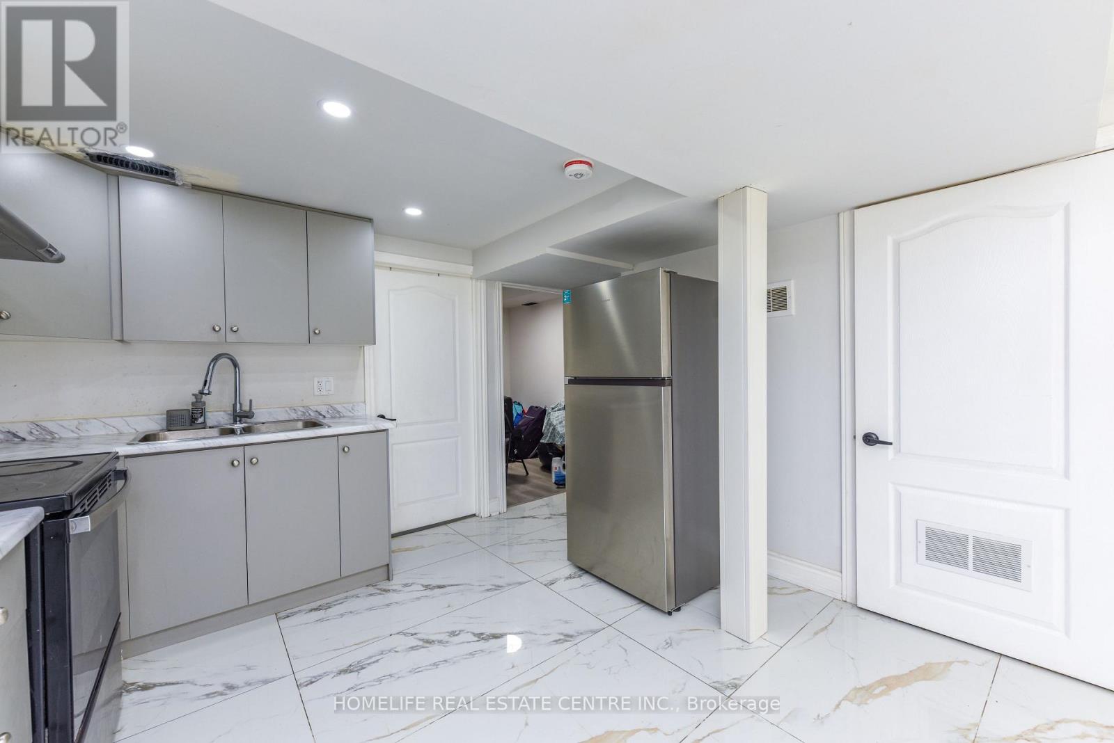 2 Hilda Court, Brampton, Ontario  L6S 2C1 - Photo 43 - W13700192
