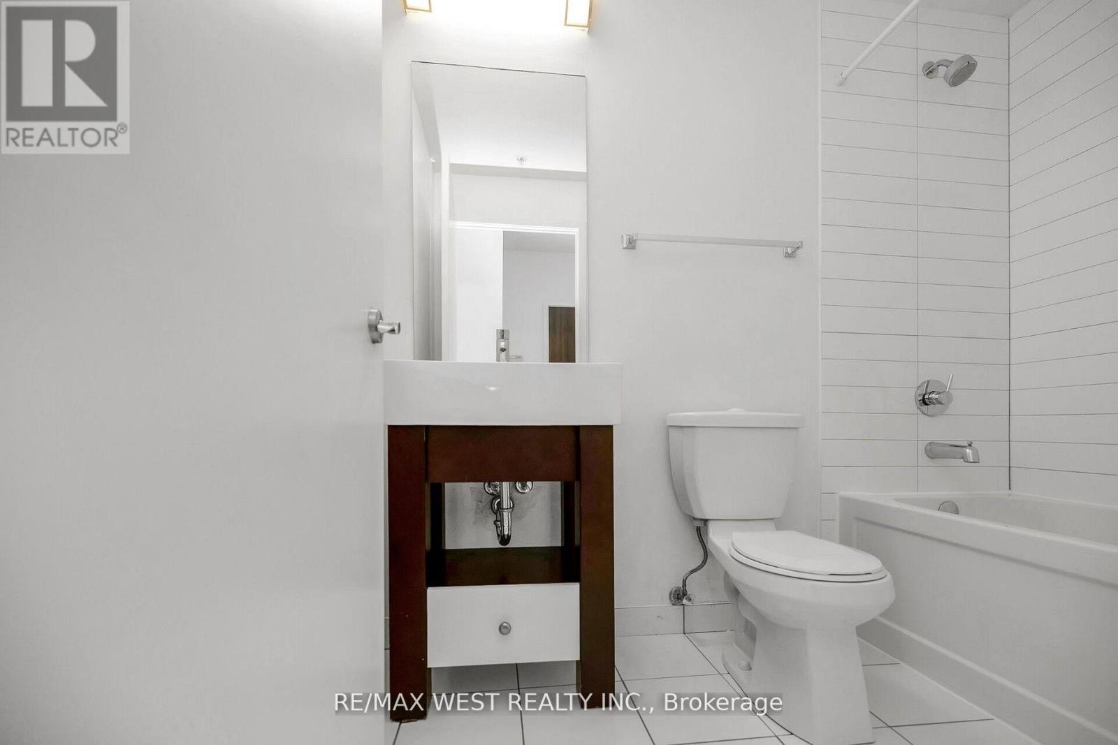 1211 - 840 Queens Plate Drive, Toronto, Ontario  M9W 0E7 - Photo 15 - W13700194