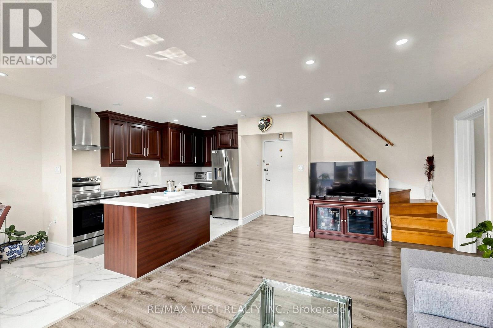 105 - 1624 Bloor Street, Mississauga, Ontario  L4X 2S2 - Photo 12 - W13700198