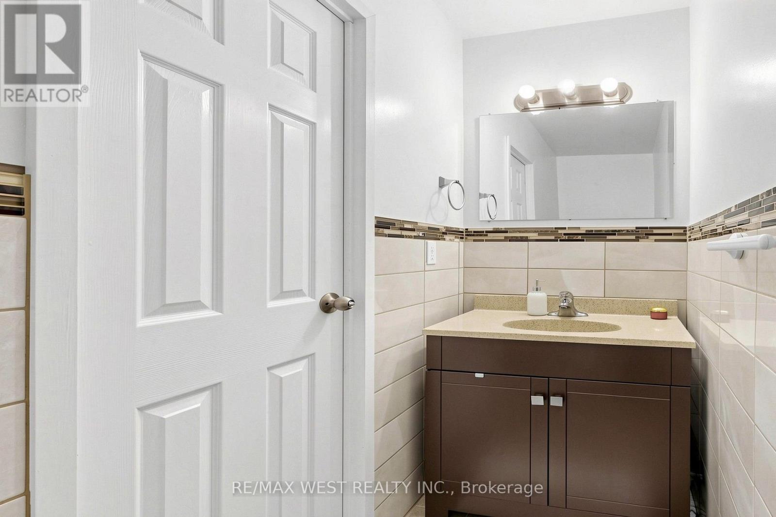 105 - 1624 Bloor Street, Mississauga, Ontario  L4X 2S2 - Photo 22 - W13700198