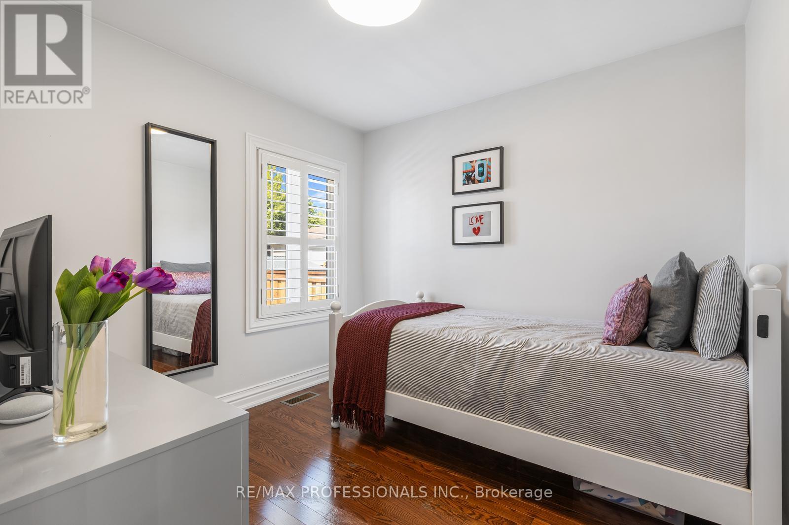 869 First Street, Mississauga, Ontario  L5E 1A6 - Photo 19 - W13700202