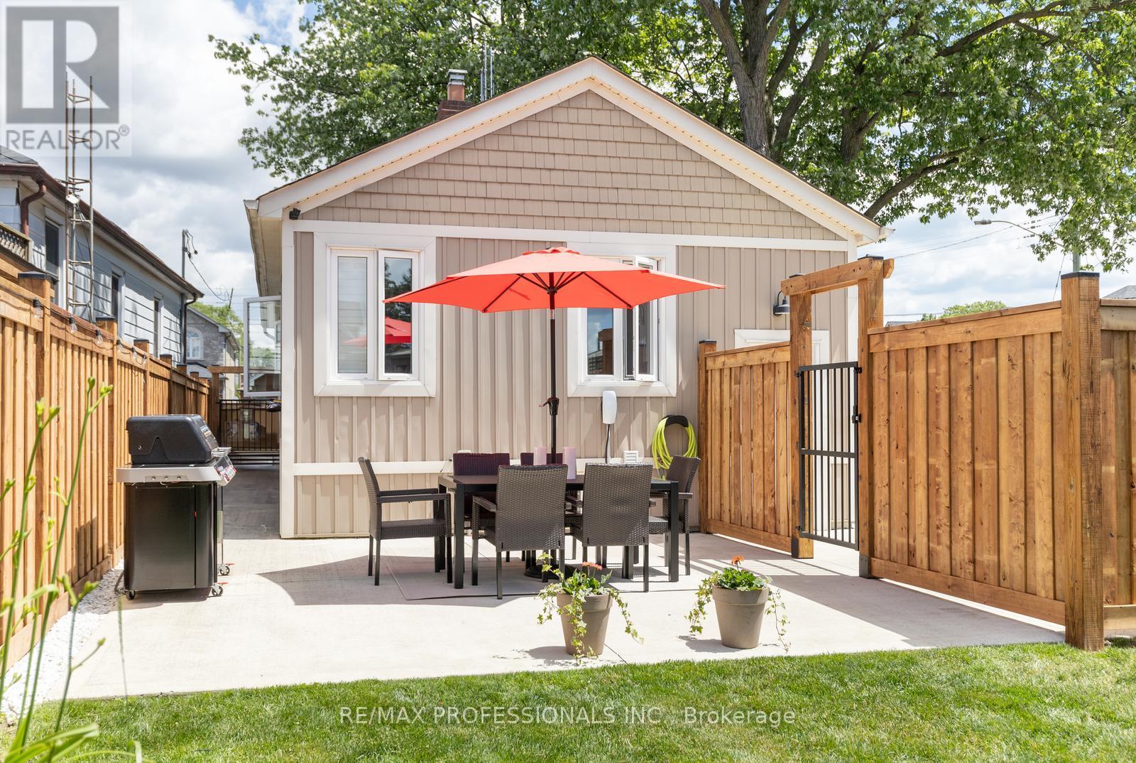 869 First Street, Mississauga, Ontario  L5E 1A6 - Photo 32 - W13700202