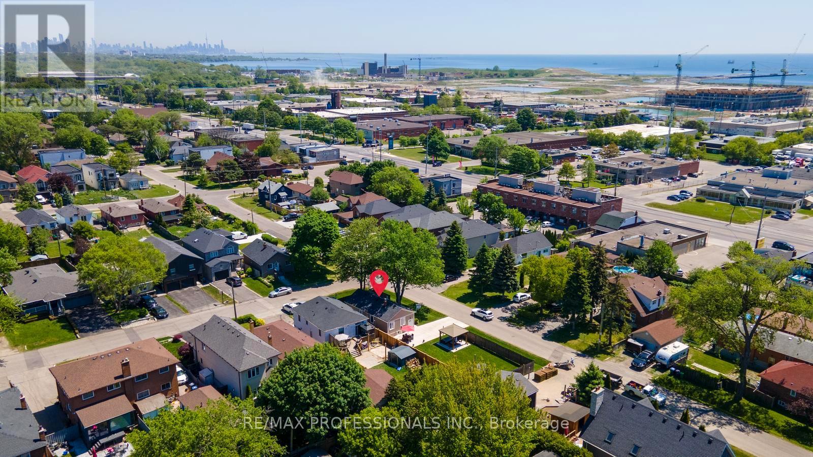 869 First Street, Mississauga, Ontario  L5E 1A6 - Photo 35 - W13700202