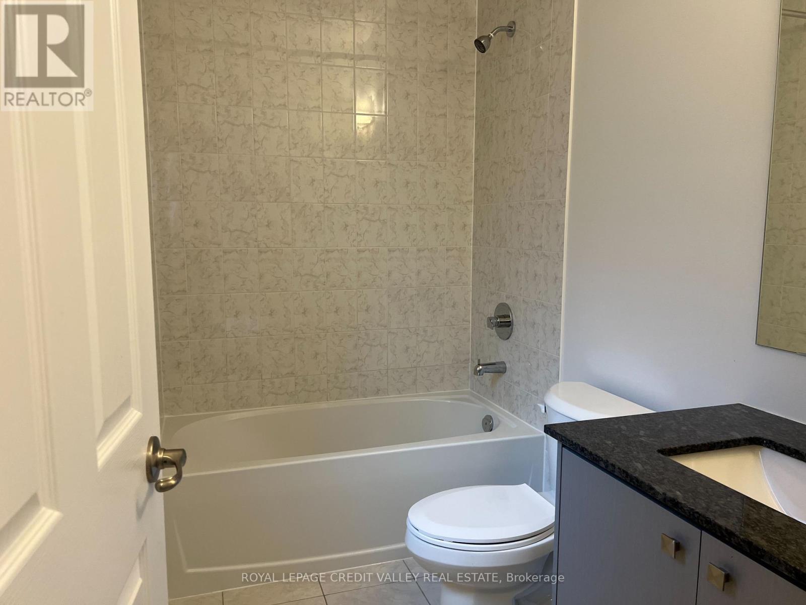 45 Kessler Drive, Brampton, Ontario L6R 4E7 - Photo 28 - W13700210