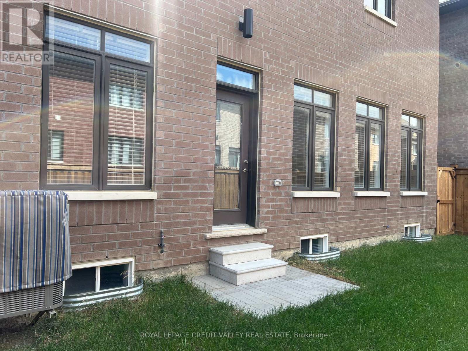 45 Kessler Drive, Brampton, Ontario L6R 4E7 - Photo 33 - W13700210