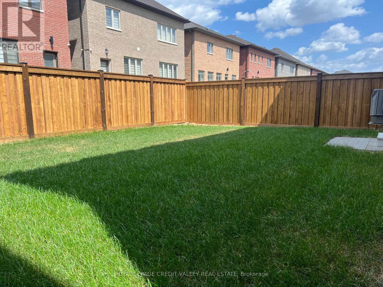 45 Kessler Drive, Brampton, Ontario L6R 4E7 - Photo 35 - W13700210